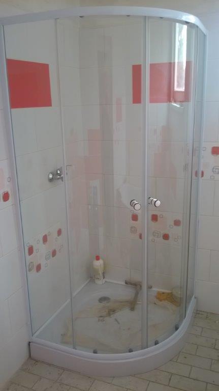 Sprchovací kout 